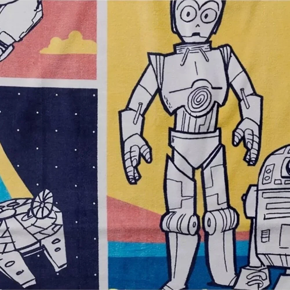 Disney Store Star Wars Saga Millennium Falcon Yoda C-3PO Cartoon Beach Towel